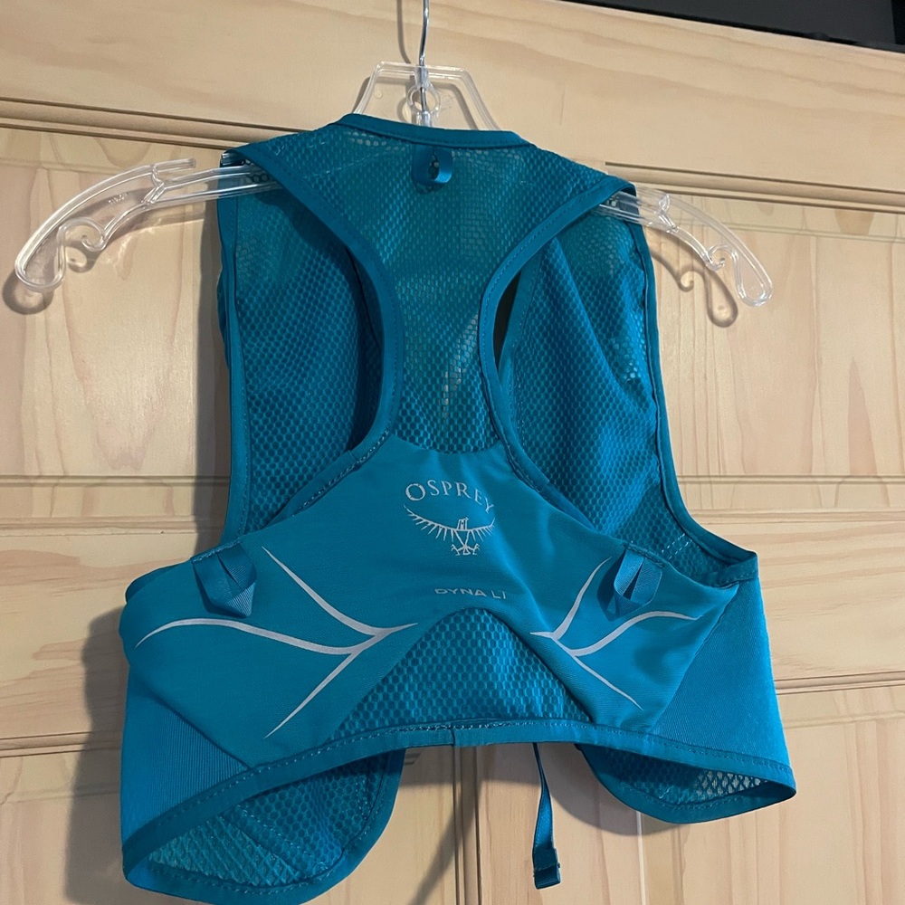 Women’s Dyna LT Hydration Pack/Vest size small